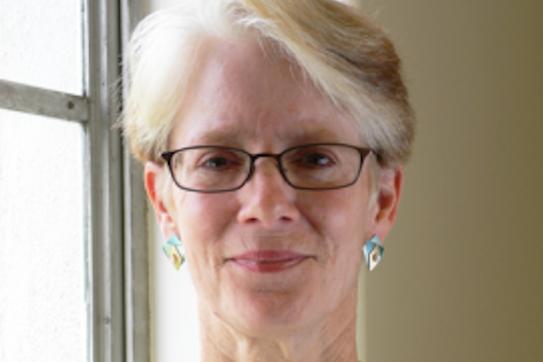 Victoria Kahn Headshot